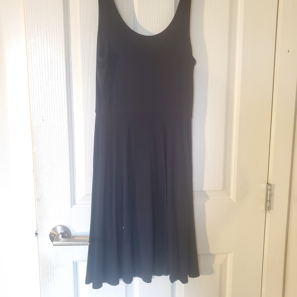 Old Navy Basic Black Midi Dress - Picture 3 of 4